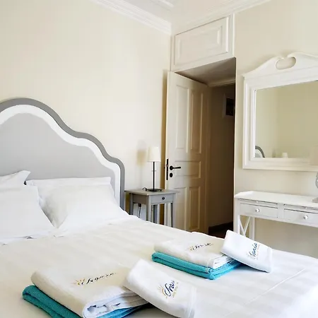 Urania Luxury Geofos Willa *