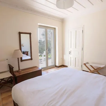 Willa Urania Luxury Geofos Pondi