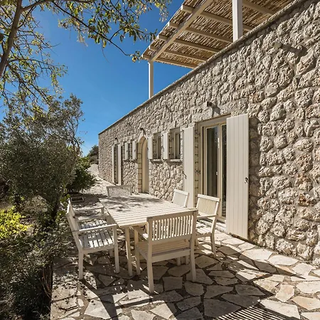 Urania Luxury Geofos Villa Pondi