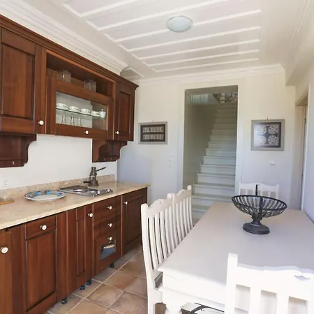 Villa Urania Luxury Geofos Pondi
