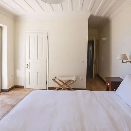 Urania Luxury Geofos