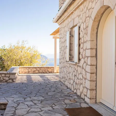 Urania Luxury Geofos Pondi