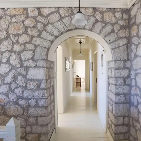 Villa Urania Luxury Geofos